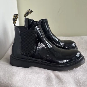 Dr Martens 2976Y - Stivali Chelsea in pelle verniciata con zip laterale - Donna TG 6 - Foto 1 di 7