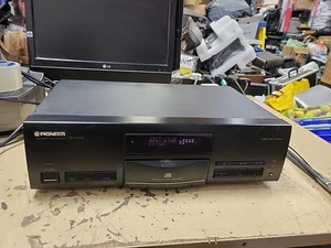 Pioneer PD-S703 CD Player - Picture 1 of 15