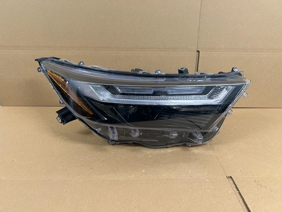 2022 2023 2024 TOYOTA RAV4 FARO LED SEÑAL LED ESTILO DERECHO DIESTRO Foto 1 de 4
