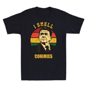 I Smell Commies Funny Political Saying Joke Vintage Men's Short Sleeve T-Shirt - Picture 1 of 4