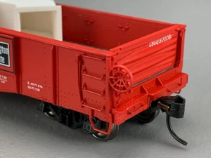 HO WalthersProto 2000 CB&Q 52’6” Drop End Mill Gondola #82036 W/Duct Load HO3932 - Picture 1 of 12