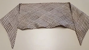 LADIES BROWN AND BEIGE PRINT SCARF 7 X 35 INCHES - Picture 1 of 2