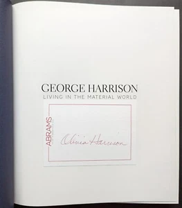 Olivia Harrison signiert George Harrison Leben in der materiellen Welt Buch - Abrams - Bild 1 von 14