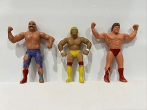 Lotto giocattoli vintage Titan e Winston wrestling Hulk Hogan Iron Sheik Mr Wonderful - Foto 1 di 19