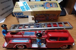 TIN FIRE TRUCK FRICTION WITH SIREN TOY NEW IN BOX LQQK - Picture 1 of 7