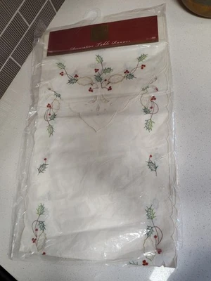 Lenox Christmas Table Runner Battenburg Lace Holly Leaves and Berries 14" X 70" - Image 1 of 4