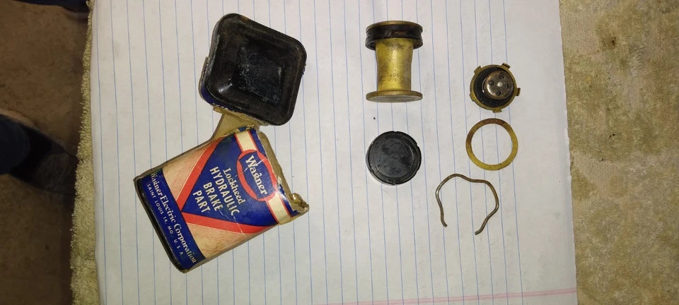 Kit de reconstrucción de carburador Plymouth 1939 Foto 1 de 1