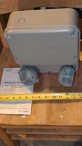 (1) Hubbell Dual Lite DYN121-4X-06L LED Emergency Light NEW - Picture 1 of 11