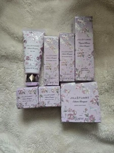 JILL STUART Sakura Bouquet 7-piece (Hair Milk,Serum,Hand Cream,Eye Color,Blush) - Picture 1 of 2