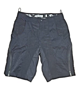 NWT Oakley Software Tech Cycle Shorts Y2K UV Pro Zip Panels L +LogoBike Tool Key - Picture 1 of 21