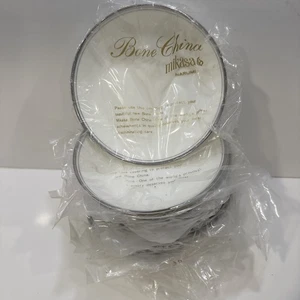 Mikasa Bone China Bowls Set Of 12 Bowls 5.5in White Silver Wellesley 107 - Picture 1 of 4