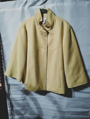 Chico's 2 (lg.) buttery yellow cape jacket polyester rayon lined, dressy, office - Image 1 of 4