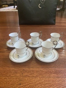 Shiah Yih 5 Demitasse Tassen & Untertassen weiß auf weiß Porzellan Dekor mit Platnium - Bild 1 von 9