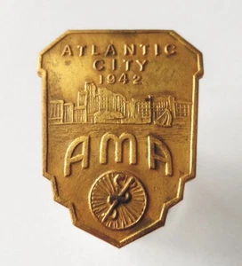 Old pin badge AMA American Medical Association ATLANTIC CITY 1942 Chicago - Picture 1 of 6