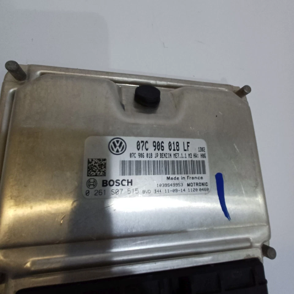 Módulo de control del motor Volkswagen Passat 2004 ECM 07C906018 Foto 1 de 4