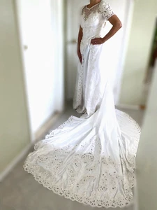 NWT David's Bridal Wedding Dress with Detachable Train - Picture 1 of 10