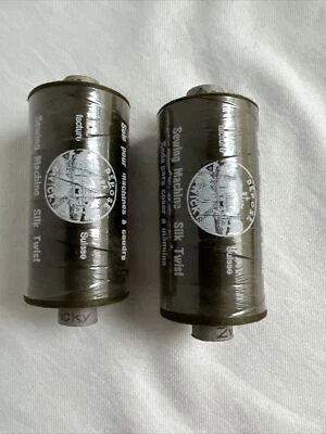 Zwicky 100 % Silk Thread 700 meters  Made Switzerland Army Green 720  2 spools - Image 1 of 4