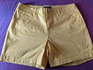 LEE JEANS Womans Shorts Sunflower Yellow Size 10 Regular Fit Mid Rise - Picture 1 of 4