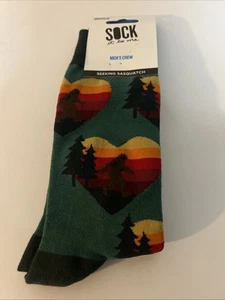 Socket to me men’s crew socks seeking Sasquatch new with tags - Picture 1 of 4