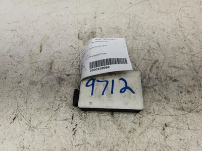 Mercedes-Benz E350 2016 punto ciego trasero izquierdo Foto 1 de 4