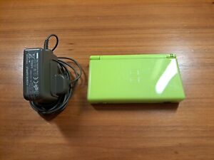 Nintendo DS Lite Lime Green ** Excellent Cond. ** with stylus & Charger FREE P&P