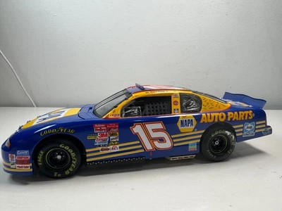 Chevrolet Chevy Monte Carlo 1/24 NASCAR Revell Michael Waltrip NAPA Daytona 500 Foto 1 de 4