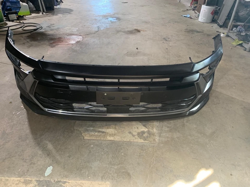 Parachoques delantero Hyundai Sonata 2025 Foto 1 de 4