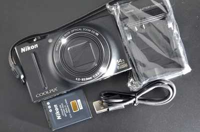 Nikon COOLPIX S8200 16.1MP Compact Digital Camera Black #F57 - Image 1 of 4