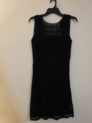 Vestido Anthropologie Línea y Punto Talla Pequeña Crochet Negro Forrado Corte Acento Espalda Foto 1 de 4