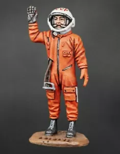 YURI GAGARIN. Soldados en miniatura pintados FIRST MAN IN SPACE 54 mm 1/32 - Imagen 1 de 3