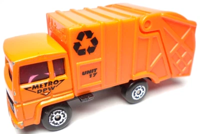 1979 MATCHBOX SUPERFAST #36 REFUSE ORANGE 1:64 DIECAST 3" RECYCLE GARBAGE TRUCK - Image 1 of 4