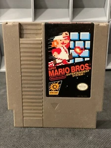 Super Mario Bros Action Series Nintendo 1985 NES Game Authentic made in japn - Picture 1 of 3