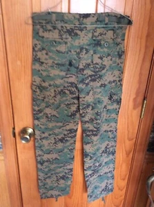Boy's Wrangler Camo Utility Adjustable Waist Pants Size 12 EUC - Picture 1 of 2