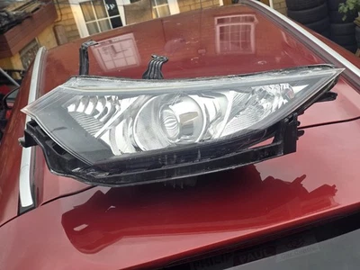 Farol dianteiro esquerdo para passageiros Honda Civic Mk9 2012-2014 + suportes completos - Imagem 1 de 4