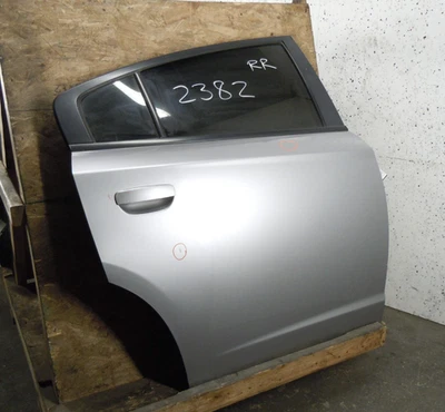 Dodge Charger 2011-2023 conjunto de puerta trasera paso derecho sin carrocería ancha OEM Foto 1 de 4