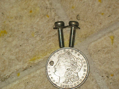 81 SUZUKI GS1000 GS 1000 INDICADOR DE CAMBIO DE MARCHAS CUERPO TORNILLOS DE MONTAJE HERRAJES Foto 1 de 2