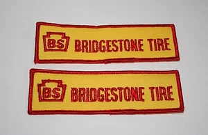 2 Vintage Rennwagen Bridgestone Reifen Auto Tuch Jacke Patch 1960er Jahre Neu aus altem Lagerbestand - Bild 1 von 2