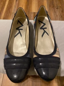 Anne Klein Flats Multi color stripe/Navy Size 9.5M - Picture 1 of 9