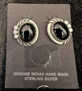 Vintage Navajo Sterlingsilber schwarzer Onyx Clip-On Ohrringe Größe 1/2" - Bild 1 von 2
