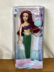 Muñeca Ariel clásica exclusiva de Disney Store de 12” de Disney con anillo nueva en caja - Imagen 1 de 3