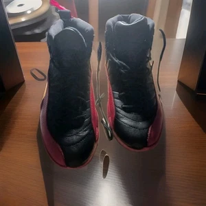 Jordan 10 Retro Cement 2019 Herren Rot & Schwarz Größe 10 - Bild 1 von 5