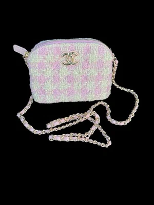 Chanel VIP Regalo Gratis Maquillaje Rosa Tweed Bolso de Hombro Nuevo en Caja - Imagen 1 de 4