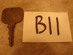 B11 VINTAGE LARGE BRASS RAMADA INN ROOM 105 KEY - Picture 1 of 1