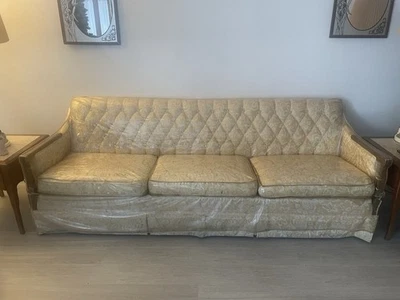 Sofá y silla estándar tradicional vintage 1968 con tela acolchada Foto 1 de 2