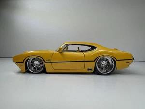 Jada BIG TIME MUSCLE 1970 Oldsmobile 442 YELLOW. 1/24 - Picture 1 of 13