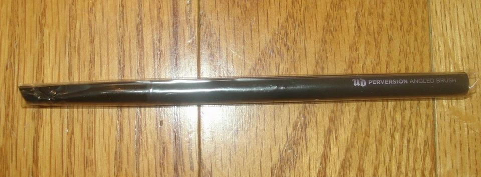 NUEVO Cepillo delineador de ojos en ángulo Urban Decay Perversion  Foto 1 de 1