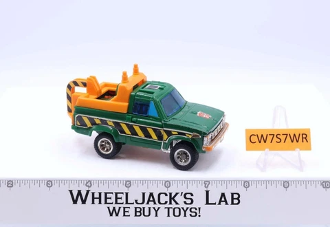 Hoist 1985 Vintage Hasbro G1 Transformers Action Figure Toyota Hi-Lux Truck Cover