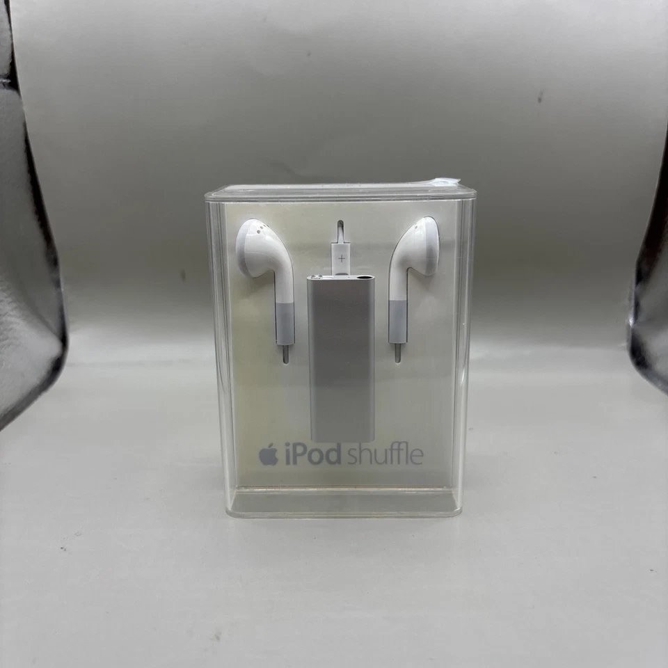 Rare Apple iPod Shuffle 3rd Generation 2009 2GB Silver New Factory Sealed A1271 - Image 1 of 4