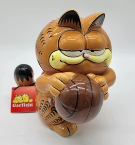 Garfield Piggy Bank Enesco Basketball Ceramic 1981  5.5" x 4” x 6” - Picture 1 of 8
