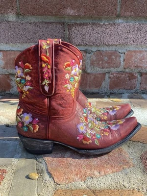 Botas de cowboy vintage antigas Gringo Sora femininas bordadas vermelhas florais tamanho 9B - Imagem 1 de 4